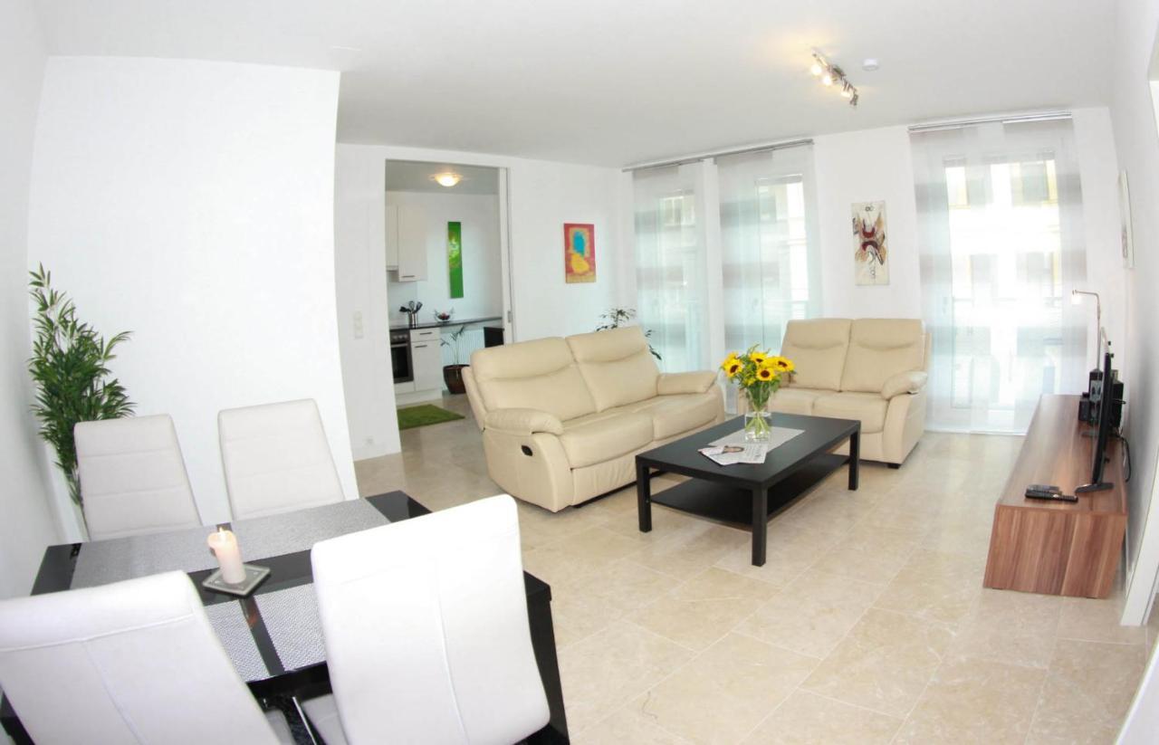 וינה Rafael Kaiser - Paros Apartment - Contactless 24H Check-In מראה חיצוני תמונה